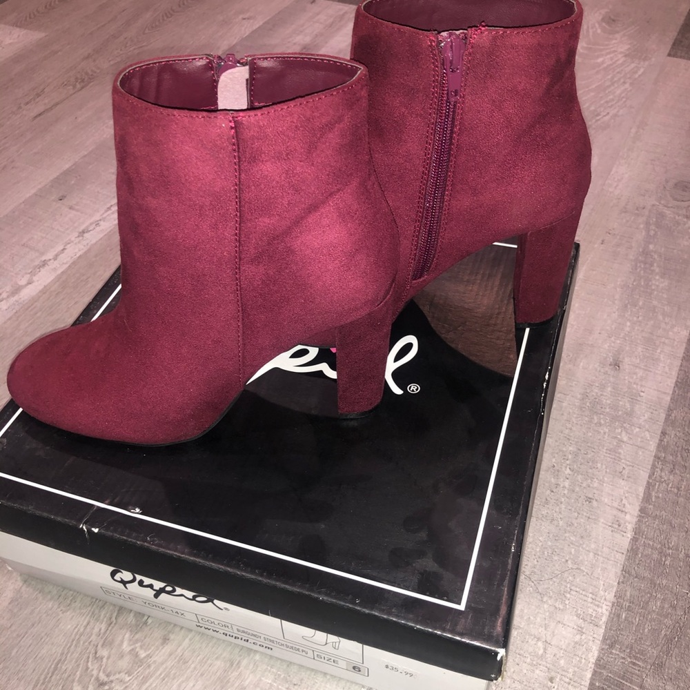 Burgundy Block Heel Bootie - Picture 7 of 7
